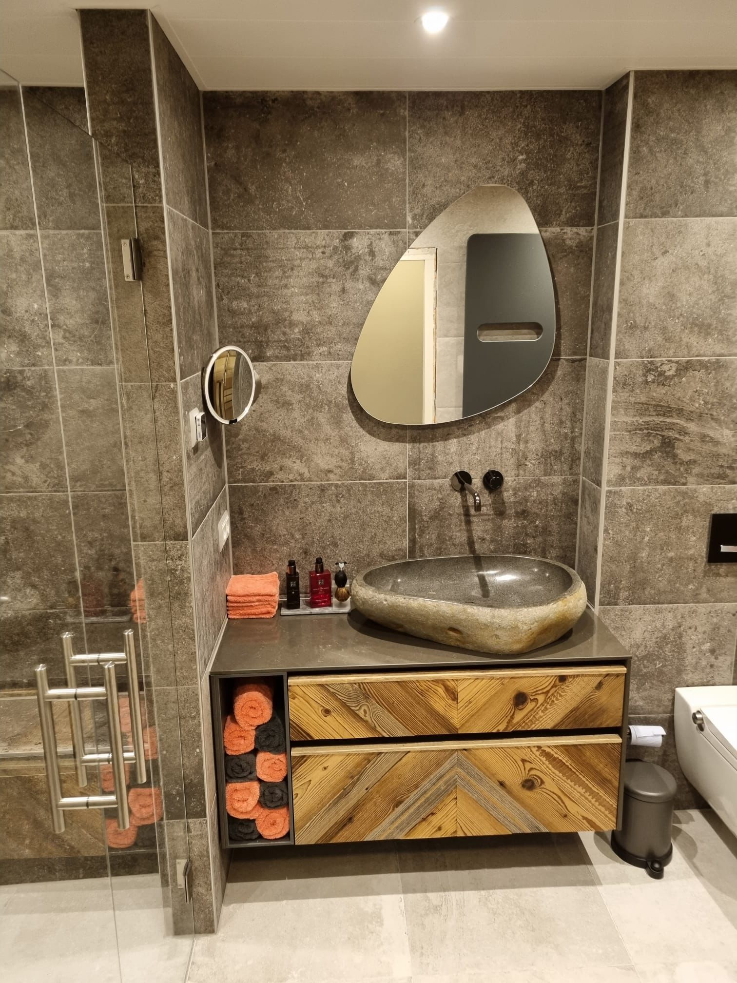 Exclusieve Badkamer met Inpandige Sauna